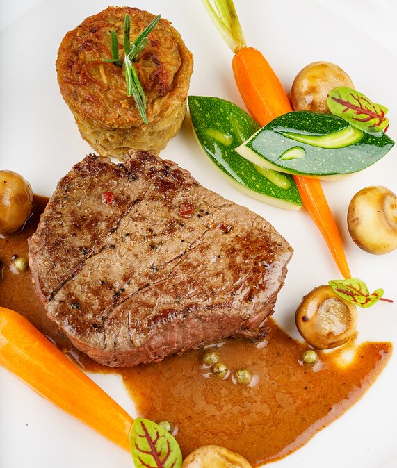 Detailfoto von Steak mit Gemüse